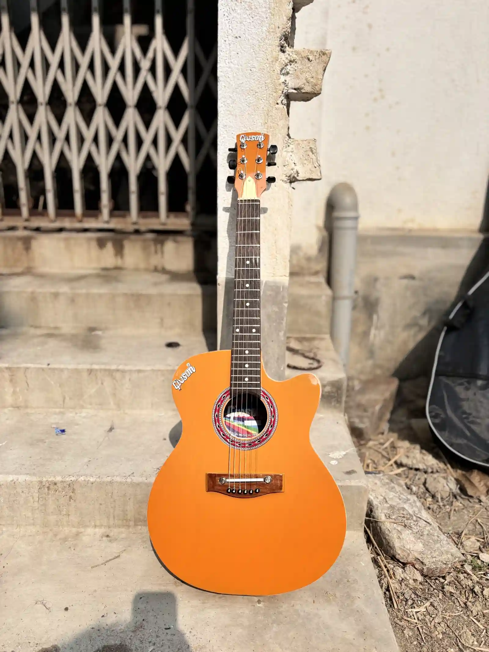 Givson baby Guitar